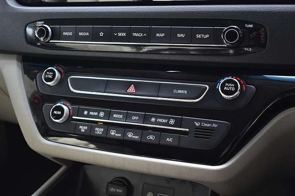 2020 Kia Carnival SLi YP