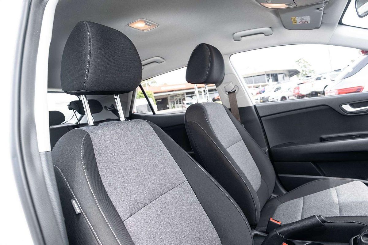 2025 Kia Stonic S YB