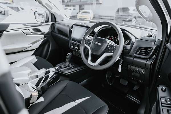 2025 Isuzu D-MAX SX 4X4