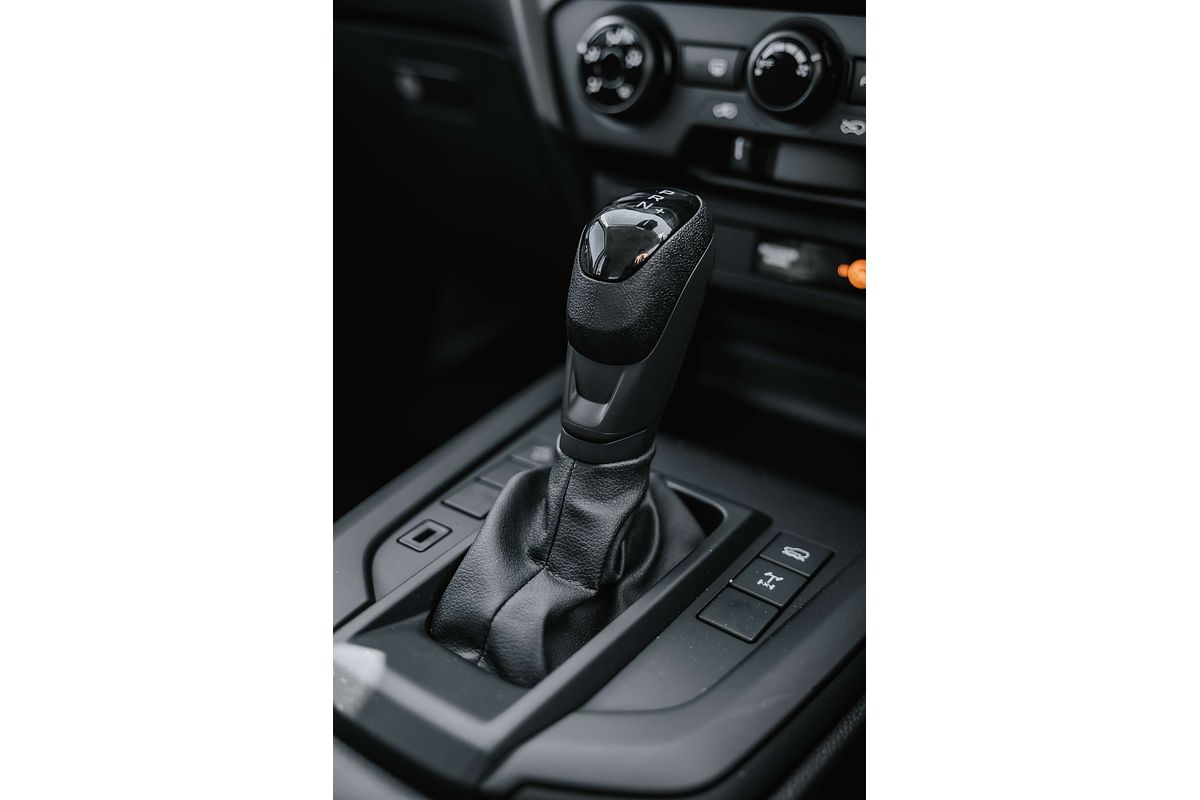 2025 Isuzu D-MAX SX 4X4