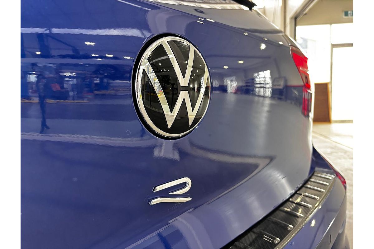 2022 Volkswagen Golf GTI 8