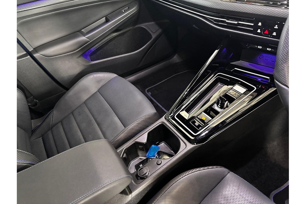 2022 Volkswagen Golf GTI 8