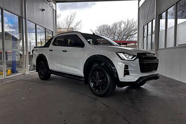 2023 Isuzu D-MAX X-TERRAIN 4X4