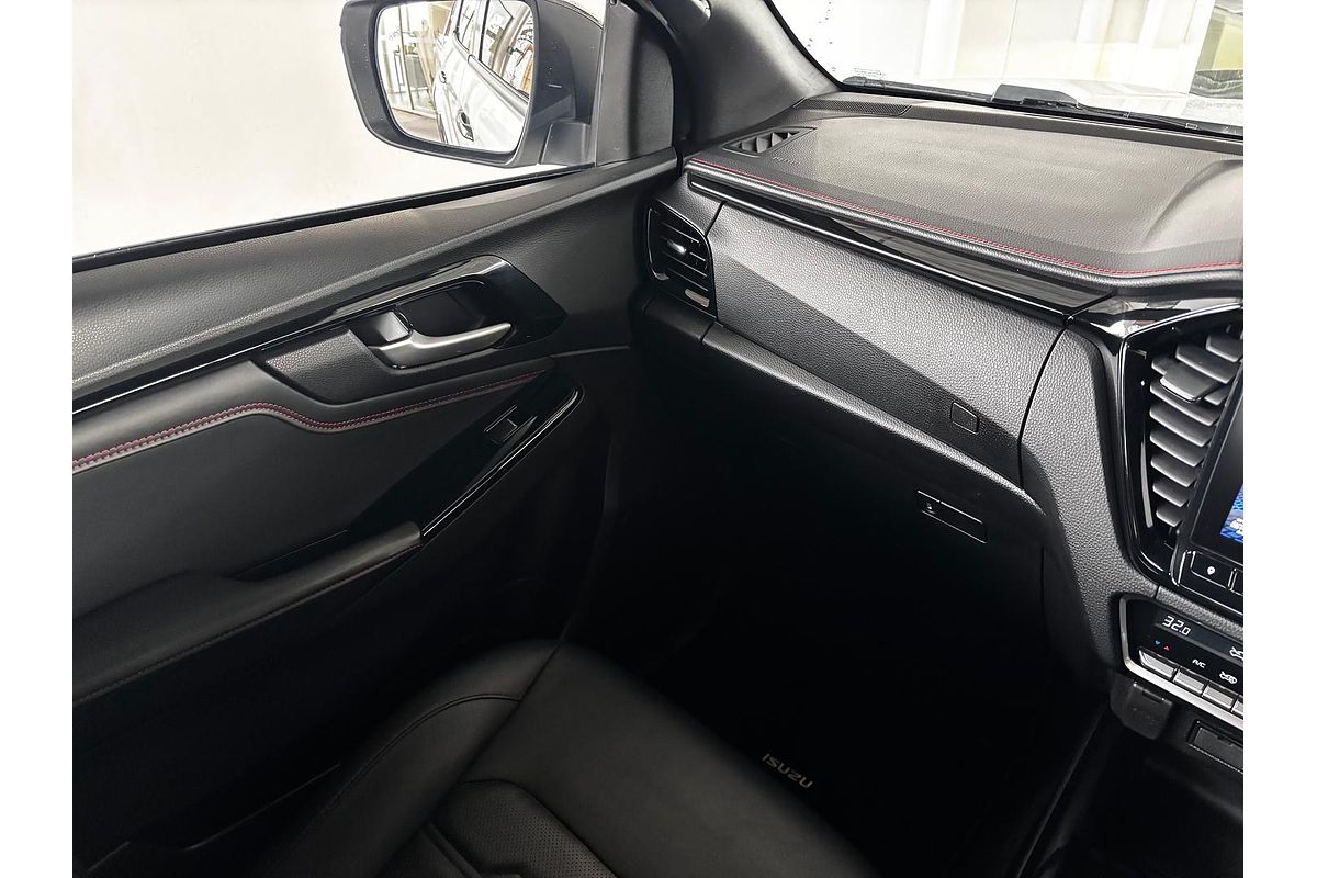 2023 Isuzu D-MAX X-TERRAIN 4X4