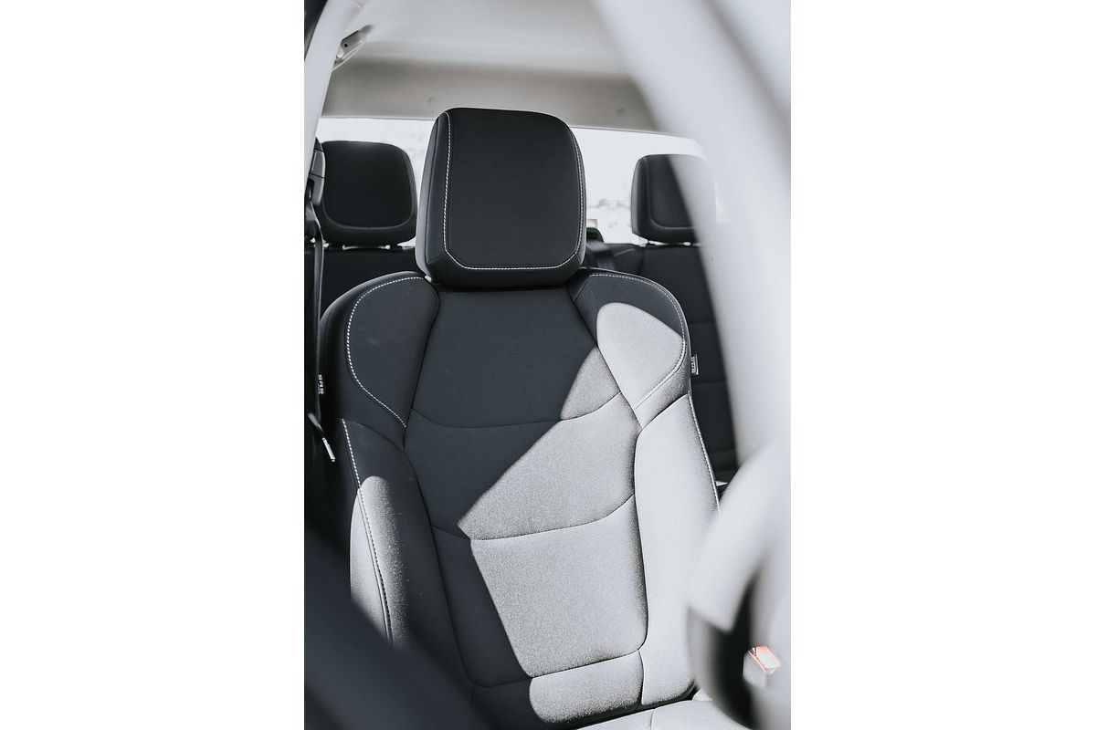 2025 Isuzu D-MAX SX 4X4