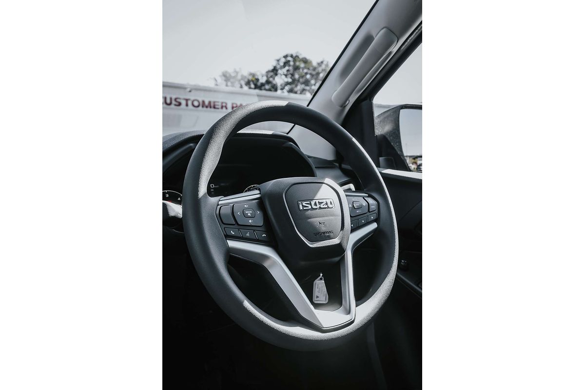 2025 Isuzu D-MAX SX 4X4