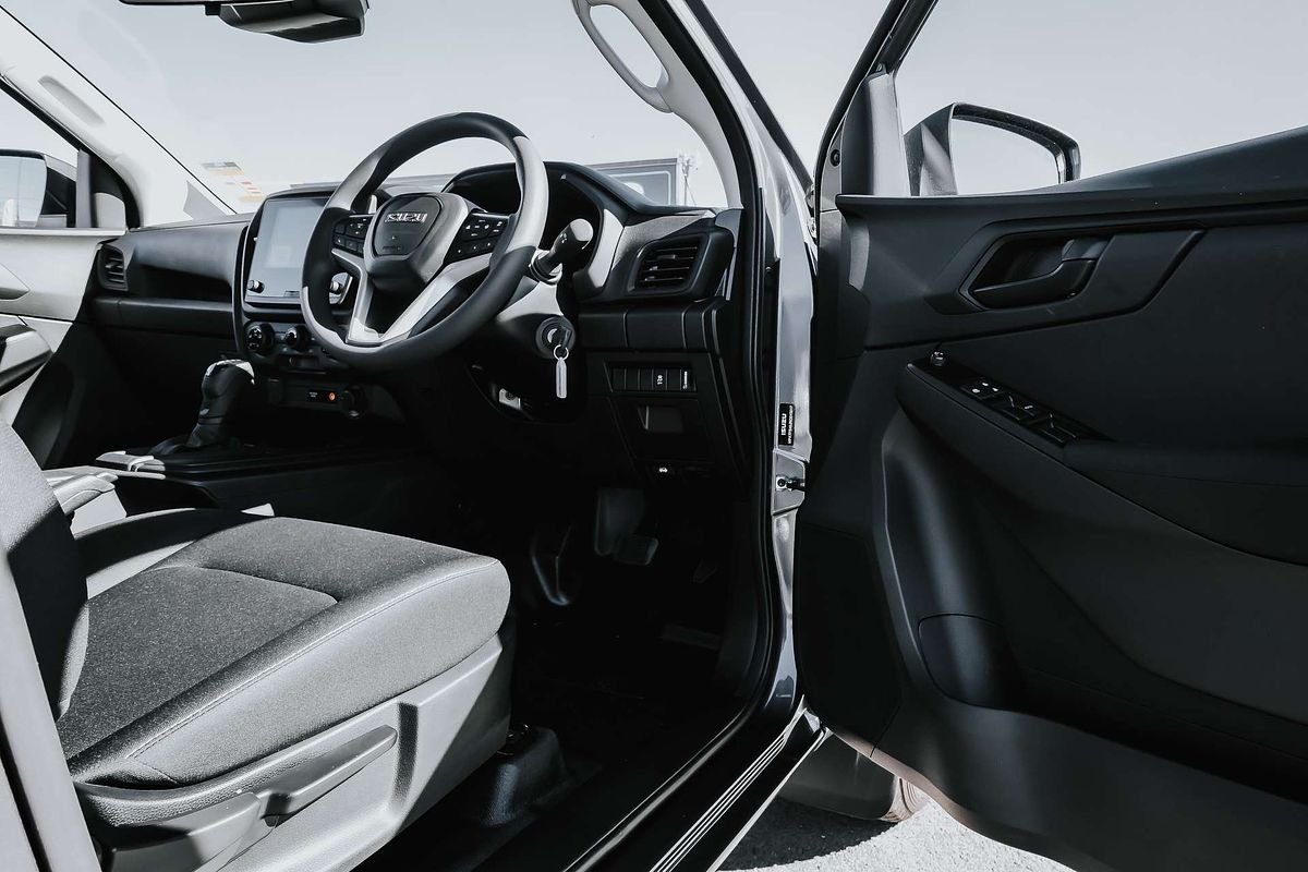 2025 Isuzu D-MAX SX 4X4