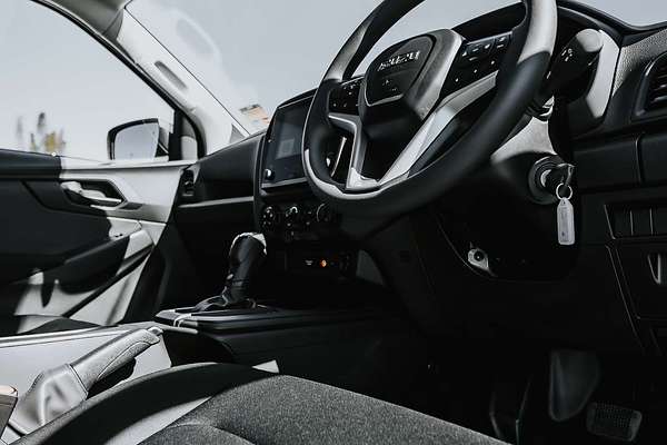 2025 Isuzu D-MAX SX 4X4