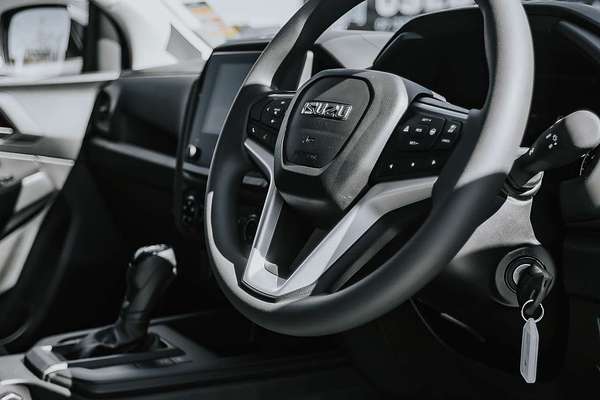 2025 Isuzu D-MAX SX 4X4