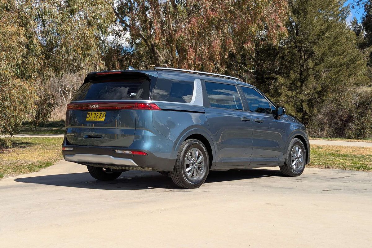 2023 Kia Carnival S KA4