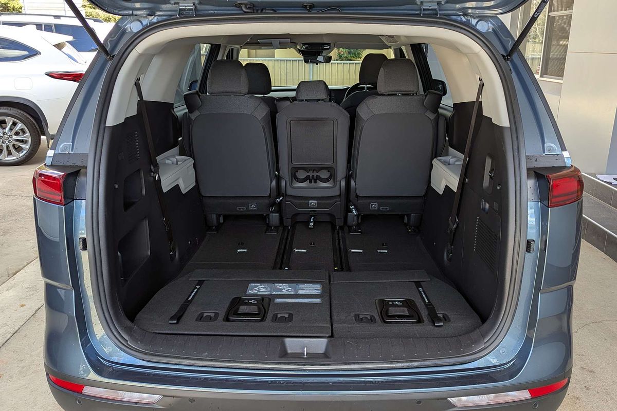 2023 Kia Carnival S KA4
