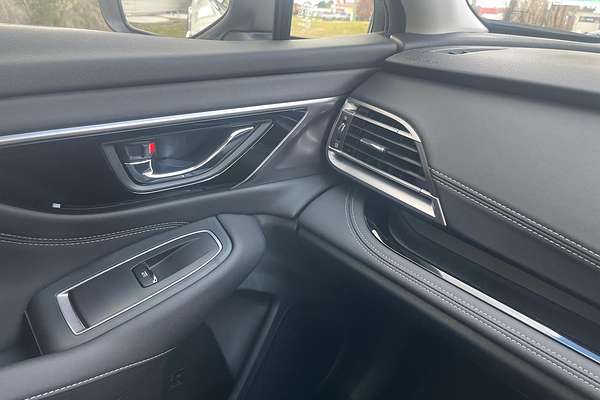 2025 Subaru Outback AWD Touring XT 6GEN