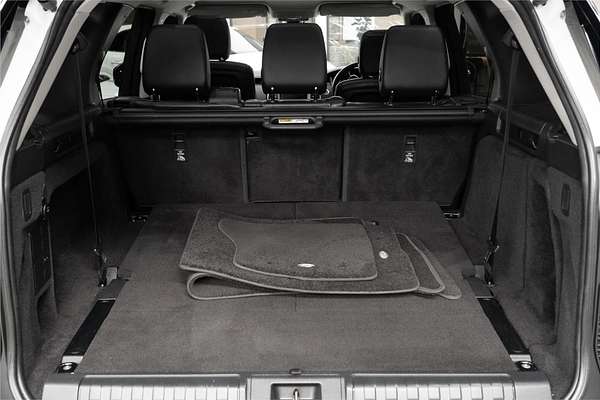 2017 Land Rover Discovery SD4 SE Series 5