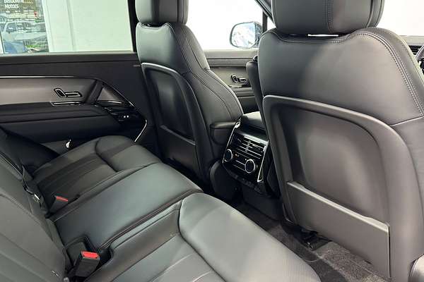 2025 Land Rover Range Rover Sport D250 Dynamic SE L461