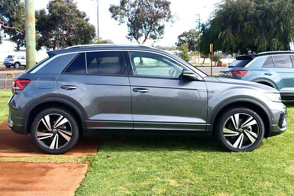 2025 Volkswagen T-Roc 140TSI R-Line D11