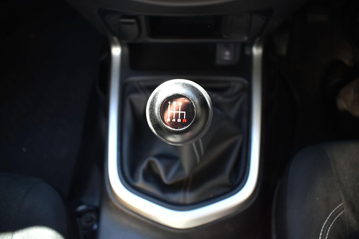 2019 Nissan Navara RX D23 Series 3 Rear Wheel Drive