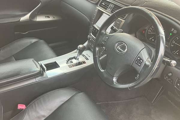 2009 Lexus IS Prestige GSE20R 09 Upgrade