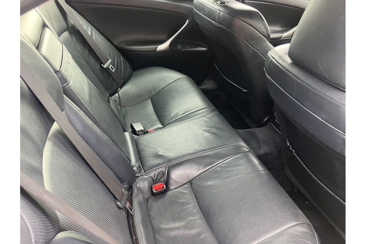 2009 Lexus IS Prestige GSE20R 09 Upgrade