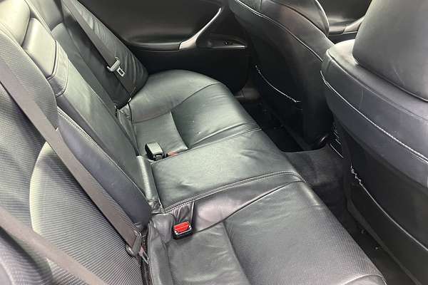 2009 Lexus IS Prestige GSE20R 09 Upgrade