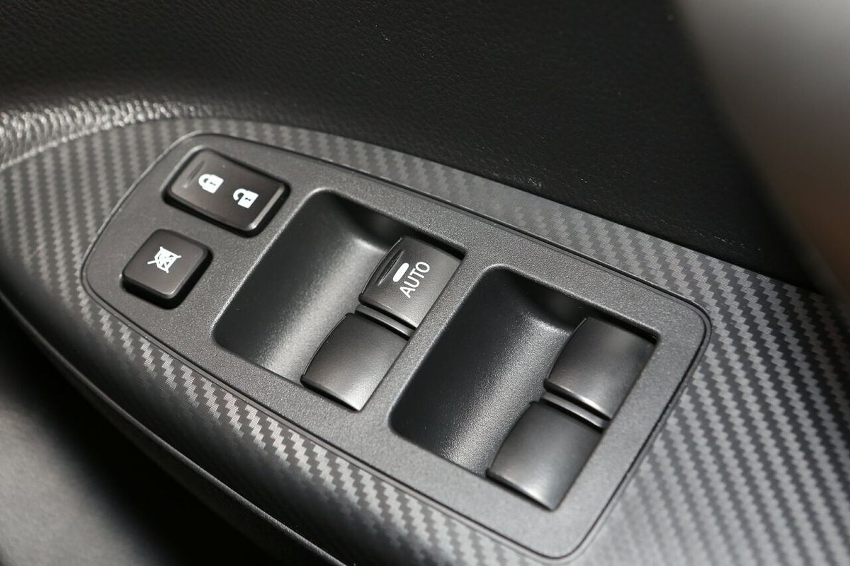 2024 Mitsubishi Eclipse Cross ES YB