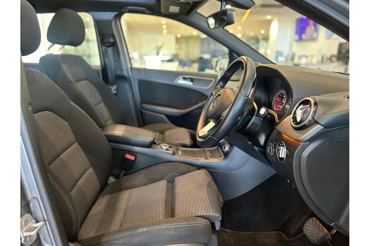 2016 Mercedes-Benz B-Class B180 W246