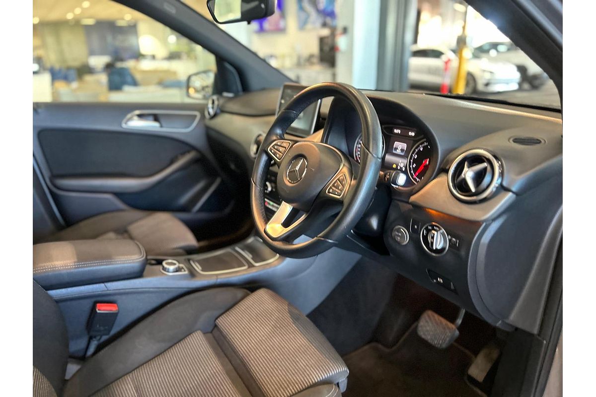 2016 Mercedes-Benz B-Class B180 W246