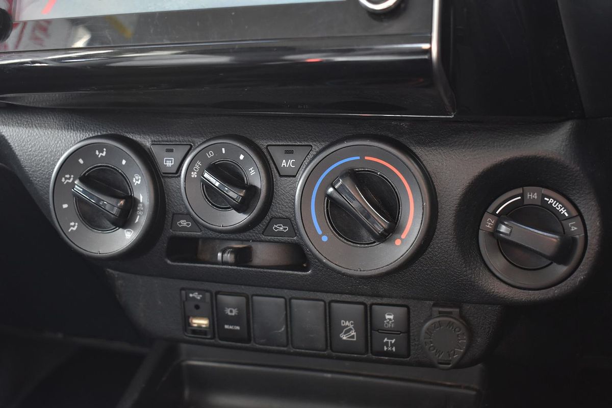 2021 Toyota Hilux SR GUN126R 4X4