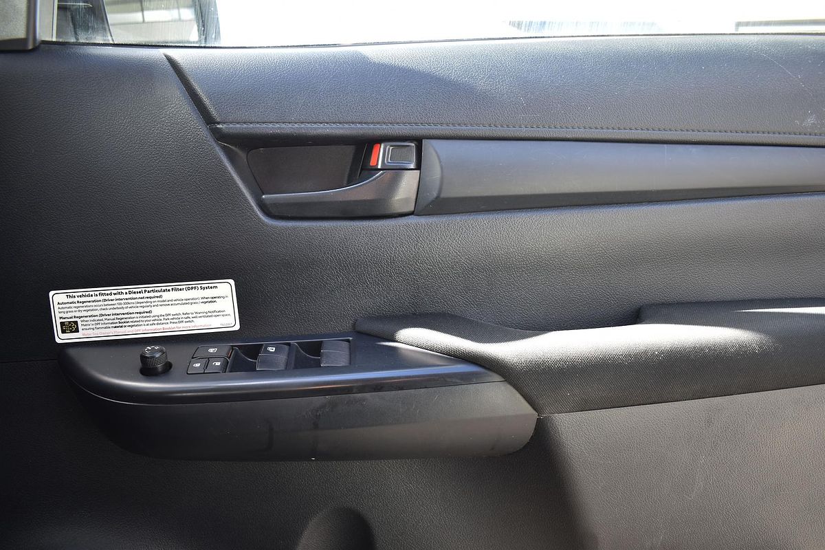 2021 Toyota Hilux SR GUN126R 4X4