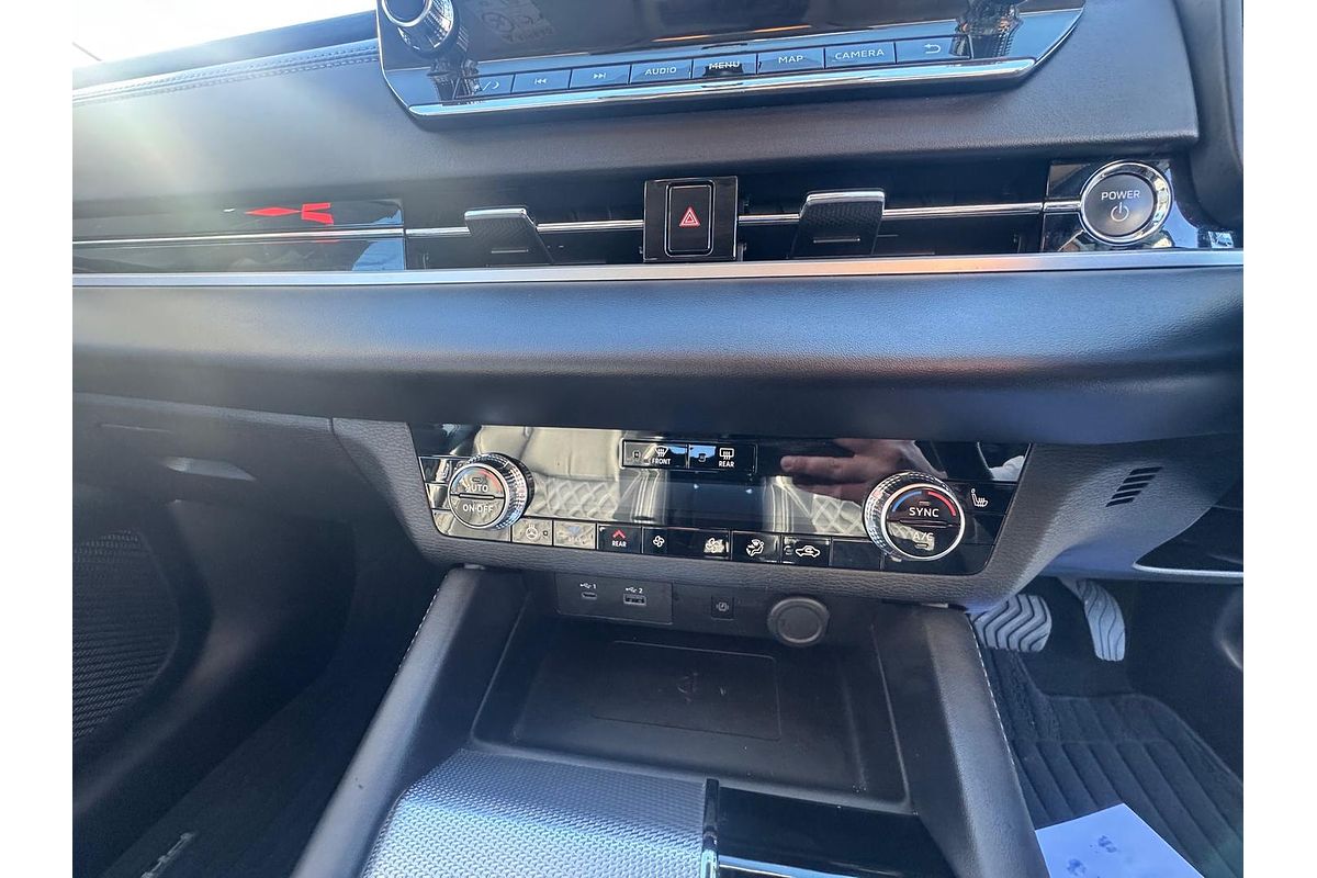 2024 Mitsubishi Outlander PHEV Exceed ZM