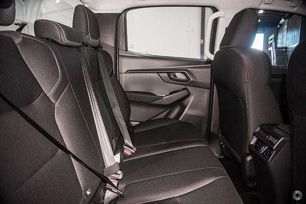 2025 Isuzu D-MAX SX 4X4
