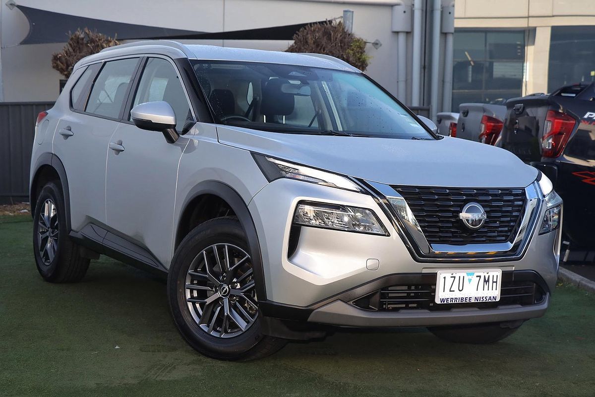 2024 Nissan X-TRAIL ST T33