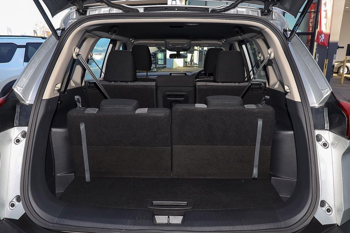 2024 Nissan X-TRAIL ST T33