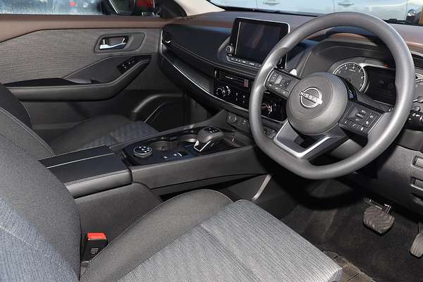 2024 Nissan X-TRAIL ST T33