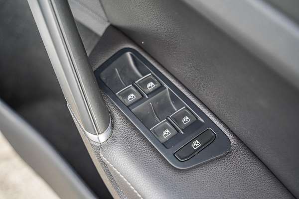 2016 Volkswagen Golf 110TSI Highline 7