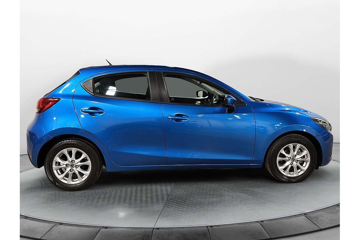 2017 Mazda 2 Maxx DJ Series