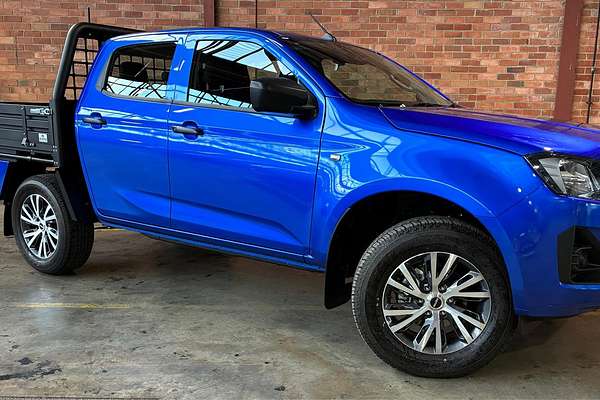 2025 Isuzu D-MAX SX 4X4