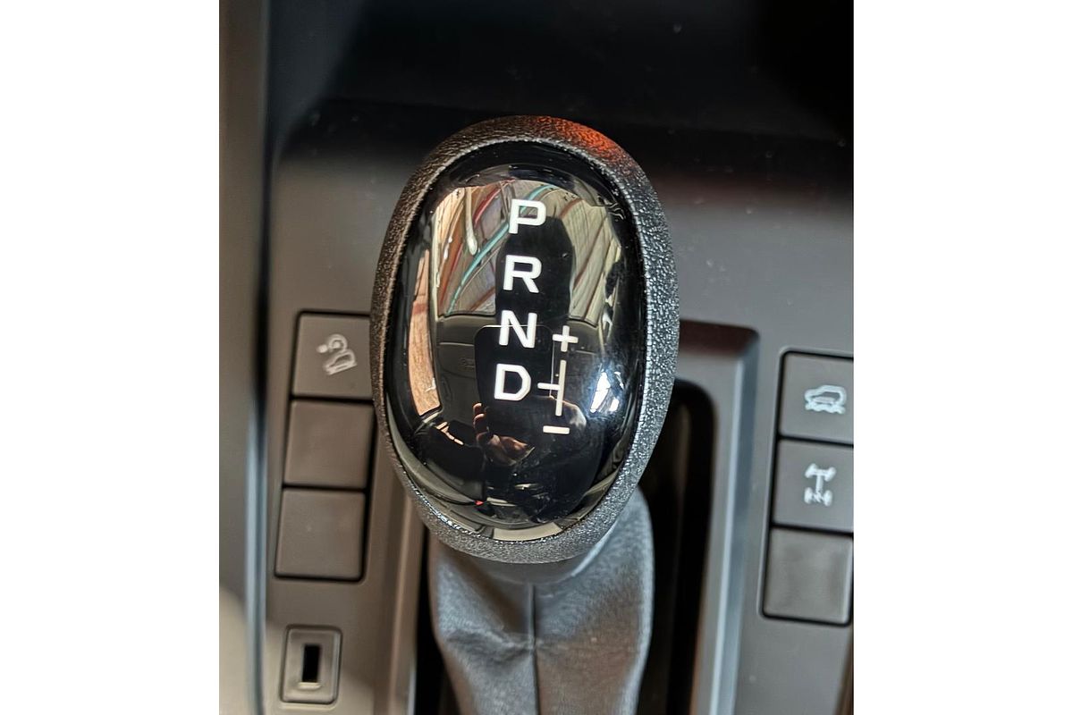2025 Isuzu D-MAX SX 4X4