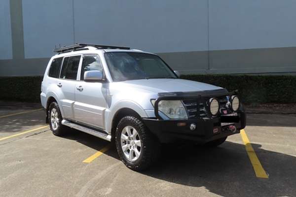2009 Mitsubishi Pajero GLS NT