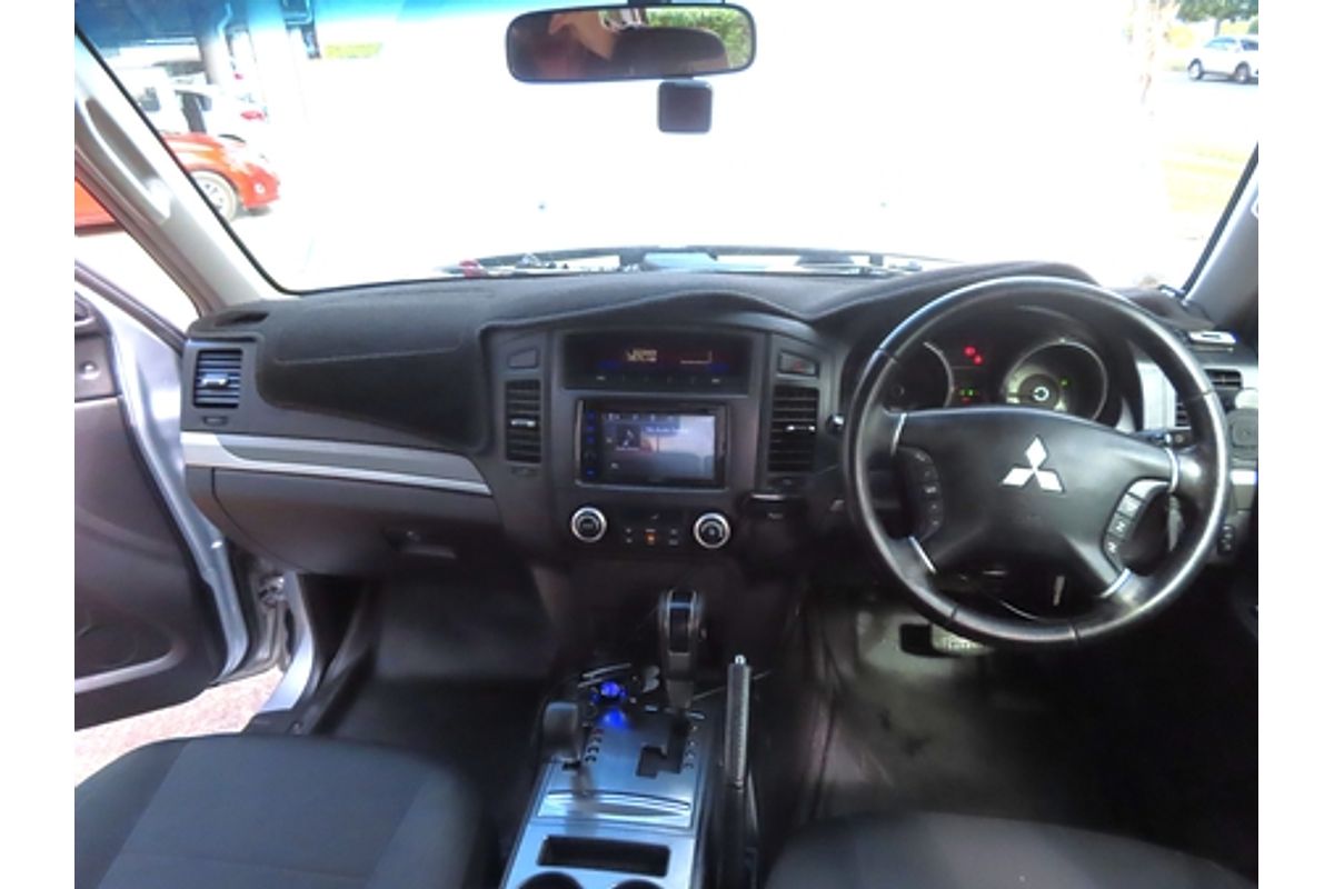 2009 Mitsubishi Pajero GLS NT