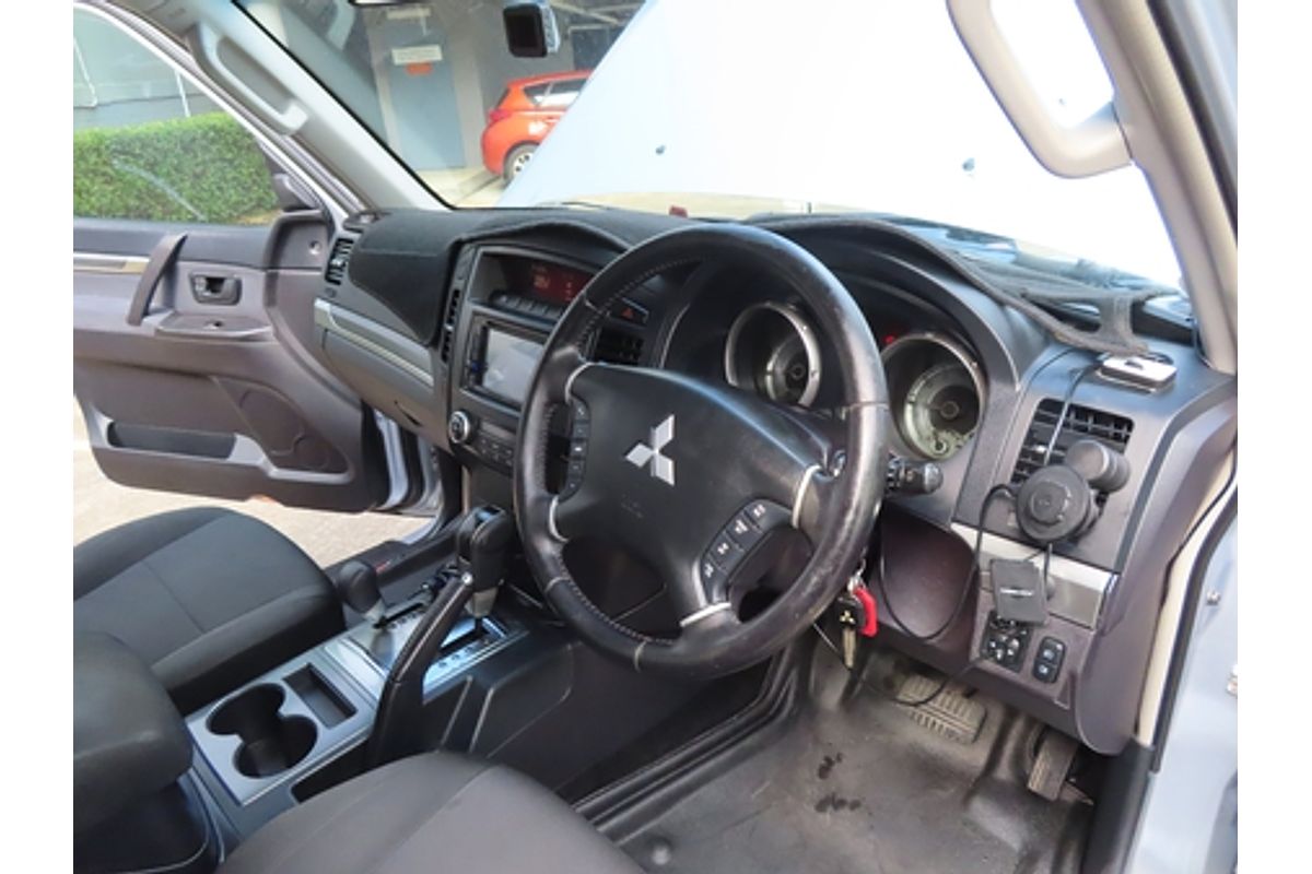 2009 Mitsubishi Pajero GLS NT