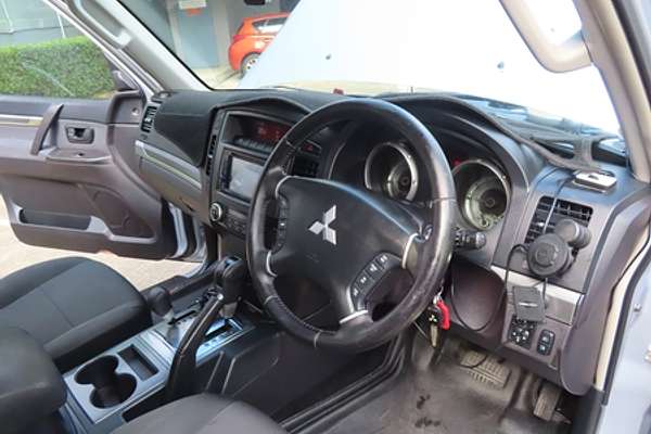 2009 Mitsubishi Pajero GLS NT