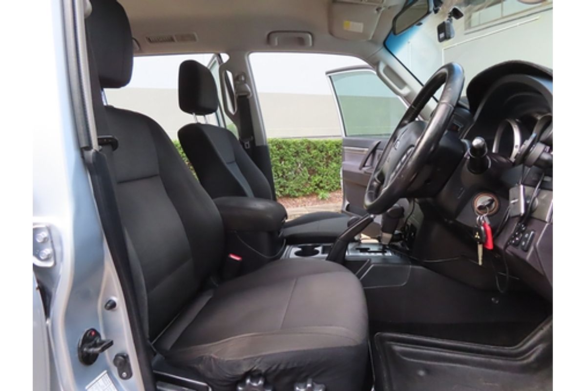 2009 Mitsubishi Pajero GLS NT