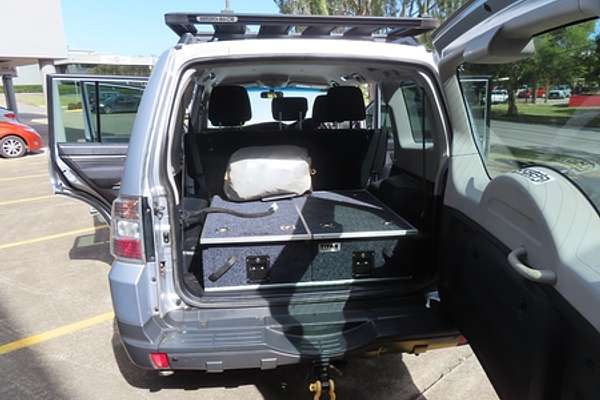 2009 Mitsubishi Pajero GLS NT