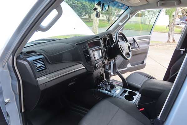 2009 Mitsubishi Pajero GLS NT