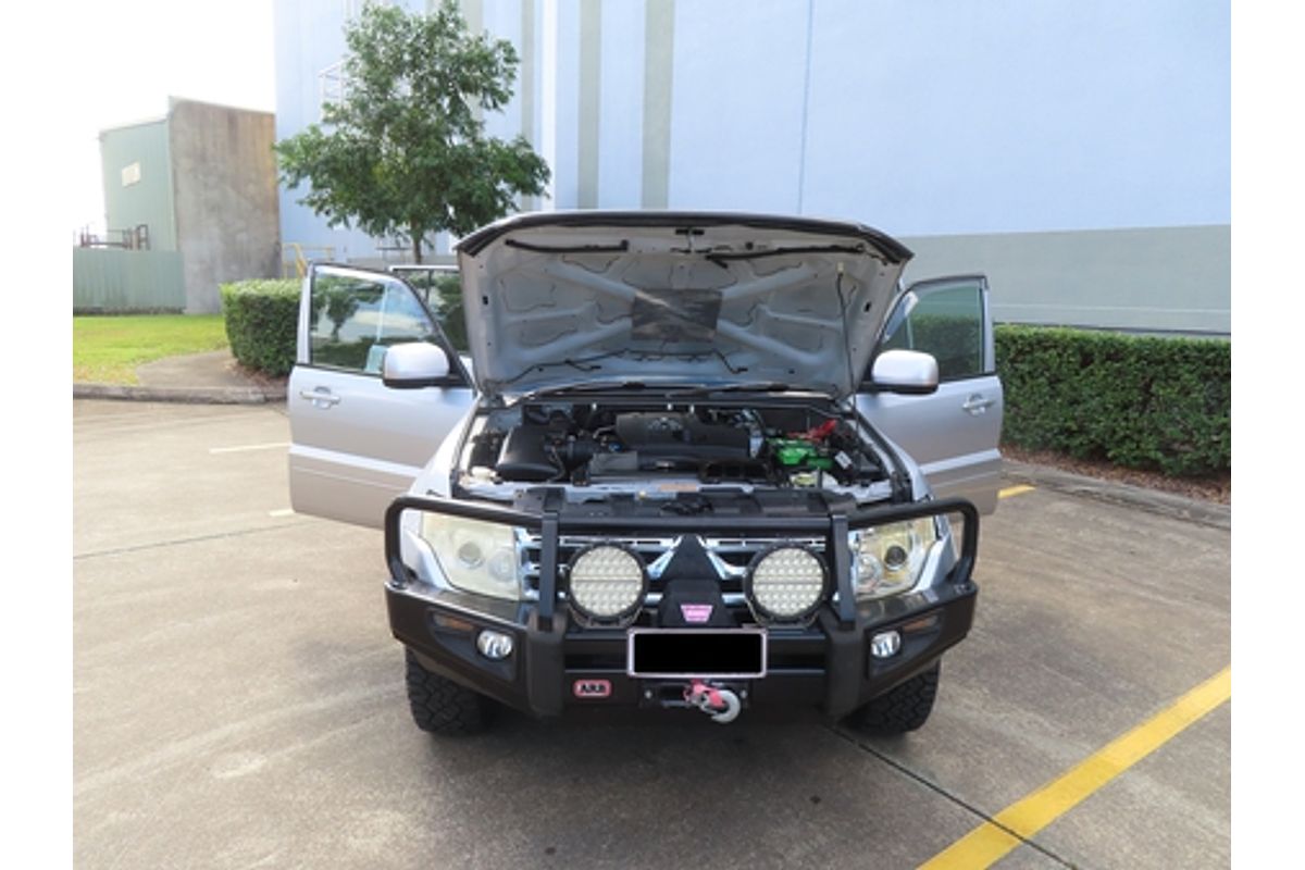 2009 Mitsubishi Pajero GLS NT