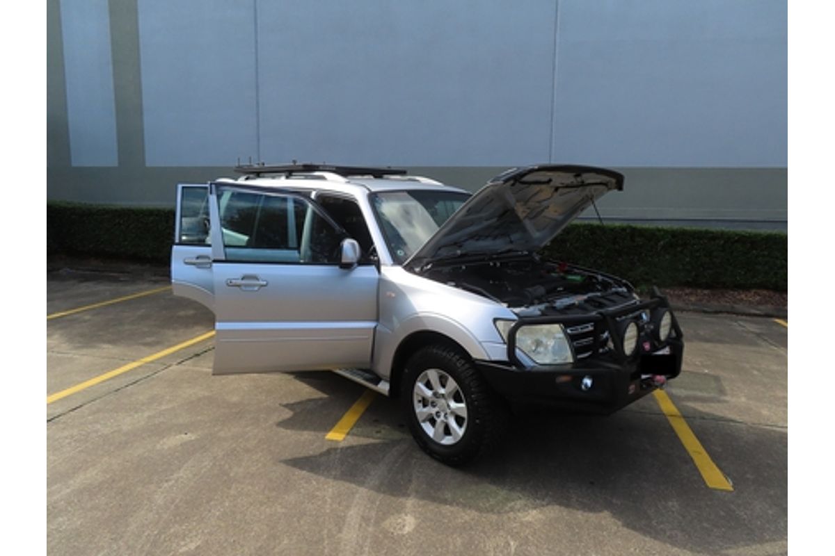 2009 Mitsubishi Pajero GLS NT
