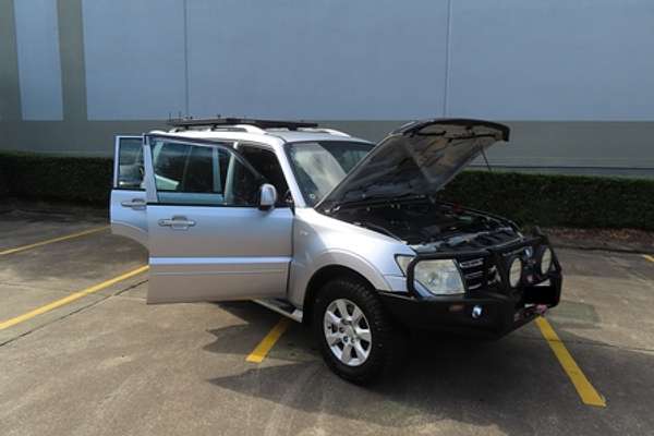 2009 Mitsubishi Pajero GLS NT