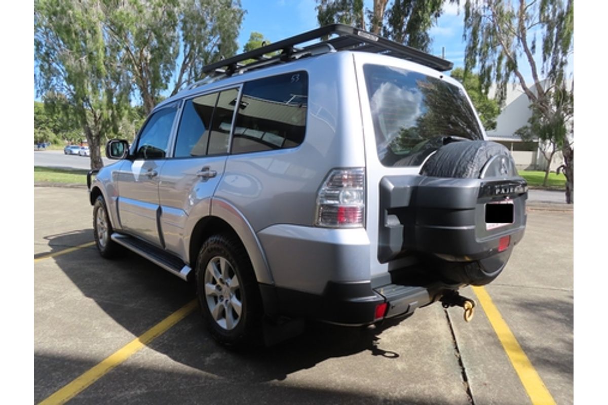 2009 Mitsubishi Pajero GLS NT