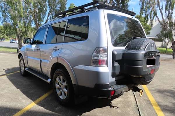 2009 Mitsubishi Pajero GLS NT