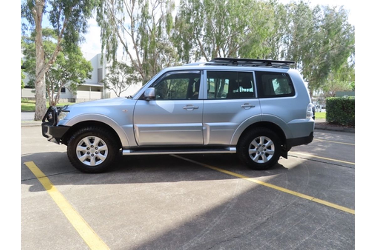 2009 Mitsubishi Pajero GLS NT